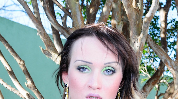 2012/August/11MoniqueMartins