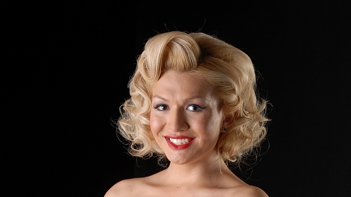 2019/Nov/12GianaRiviera